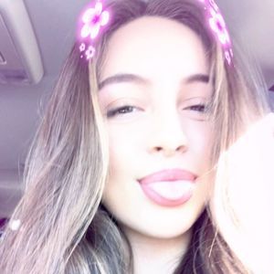 Meet your Posher, Nayeli